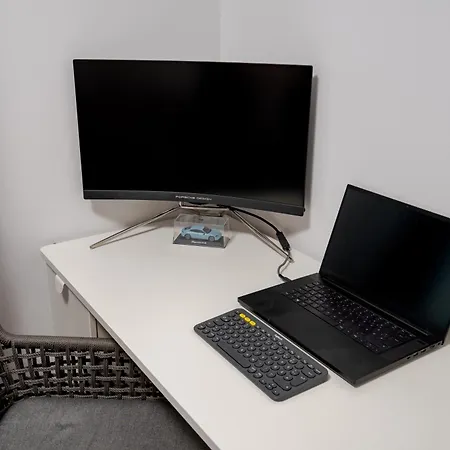 Elite - Couple & Business Apartment *
